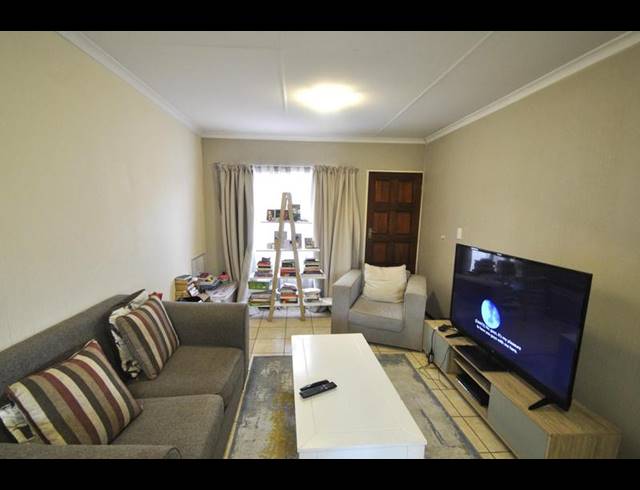 2 BEDROOM SIMPLEX FOR SALE IN DAWN PARK